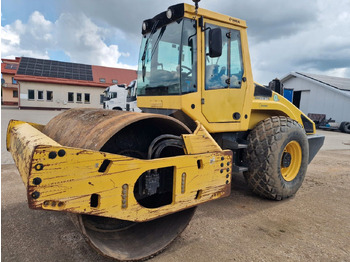 Compactador BOMAG BW213DH-4