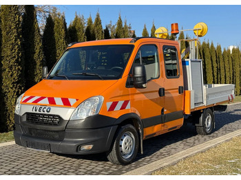 Furgoneta con lona IVECO Daily