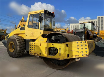 Compactador BOMAG