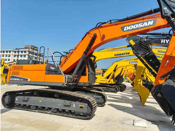 Excavadora Used Doosan DX300LC-9C Excavator with Little Time Used in Excellent Condition Korea Brand Doosan 30 Tons Excavator for Sale: foto 4