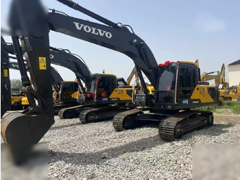 Excavadora de cadenas VOLVO EC240: foto 4