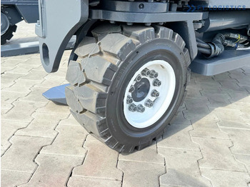 Carretilla de 4 vías Combilift COMBILIFT C3500 – DUPLEX 4100mm – Year 2016 – 6779 hours – GAS – EXTENDABLE FORKS 800 / 1100MM – CABIN – HEATING + AIR CONDITION: foto 4