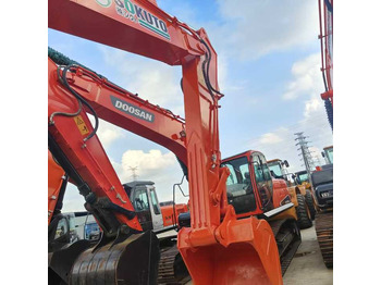 Excavadora Hitachi Brand Zx210 Crawler Excavator  21tons Digger for Sale  Used Hitachi Zx200 210 350 Excavator in Stock on Sale: foto 2