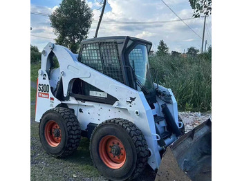 Cargadora de ruedas BOBCAT S300
