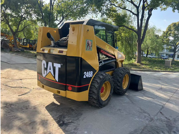 Minicargadora CATERPILLAR 246B: foto 2 Minicargadora CATERPILLAR 246B: foto 2