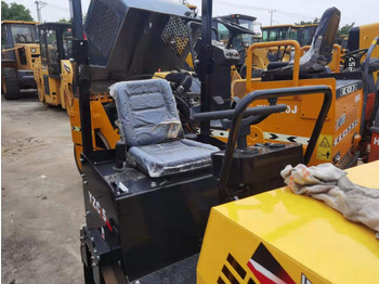 Apisonadora de asfalto nuevo XCMG YZC5: foto 4