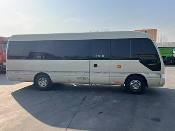 Autobús TOYOTA Coaster: foto 3