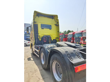 Cabeza tractora SINOTRUK Sitrak Truck Head 6x4 Heavy Duty Prime Mover in Good Condition for Sale: foto 4