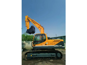 Excavadora de cadenas HYUNDAI