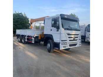 Camión grúa SINOTRUK HOWO