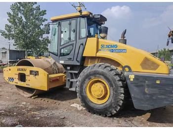 Compactador XCMG XS263J