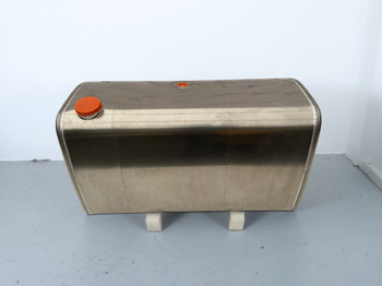 Depósito de combustible VOLVO