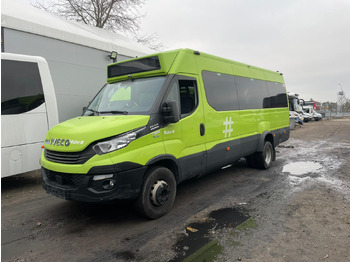 Minibús IVECO Daily