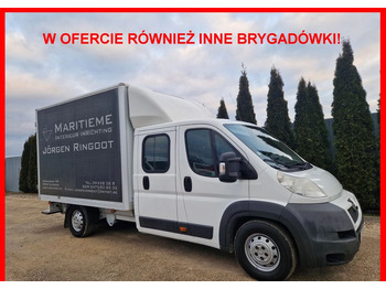 Furgoneta combi PEUGEOT Boxer