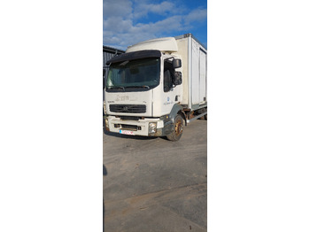 Camión caja cerrada VOLVO FL 240