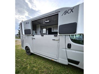Camión para caballos para transporte de animales nuevo Opel Movano AKX by Stephex: foto 3