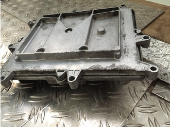 Unidad de control para Camión Gebr. Motorsteuergerät MAN TGA 26.440 Artikel - Nr.: 51.25803 - 7493 Bosch - Nr.: 0281 020 067: foto 2 Unidad de control para Camión Gebr. Motorsteuergerät MAN TGA 26.440 Artikel - Nr.: 51.25803 - 7493 Bosch - Nr.: 0281 020 067: foto 2