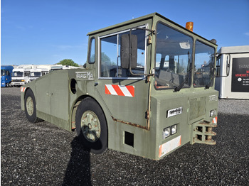 Remolcador de aviones Tracma TD18000: foto 2 Remolcador de aviones Tracma TD18000: foto 2