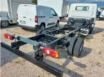 Leasing de Mitsubishi Canter Fuso Fahrgestell mit wählbar Aufbau  Mitsubishi Canter Fuso Fahrgestell mit wählbar Aufbau: foto 3