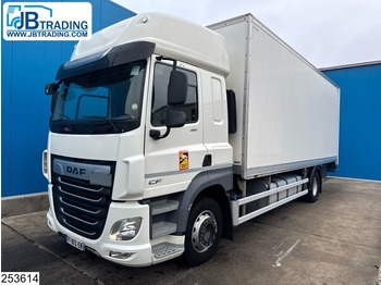 Camión caja cerrada DAF CF 480