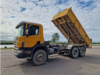 Camión volquete SCANIA P124