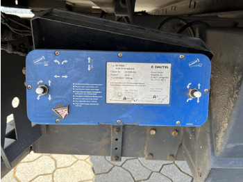 Camión caja cerrada Iveco 120E25 Eurocargo 4x2  Koffer | Ladebordwand: foto 4