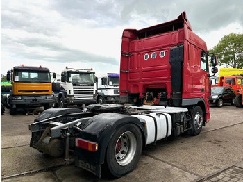 Cabeza tractora DAF XF 105.460 SPACECAB (ZF16 MANUAL GEARBOX / MX-BRAKE / 870+430 LITER TANK / AIRCONDITIONING / FRIDGE): foto 3