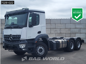 Camión chasis MERCEDES-BENZ Arocs 2636