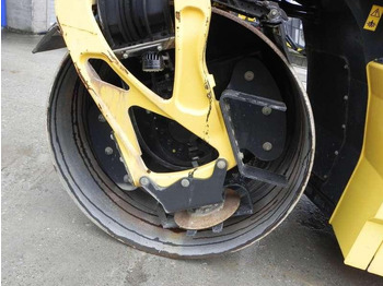 Apisonadora de asfalto Bomag BW174AP-4 AM II: foto 5 Apisonadora de asfalto Bomag BW174AP-4 AM II: foto 5