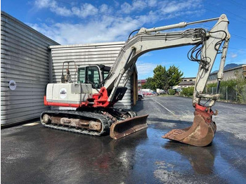 Excavadora de cadenas TAKEUCHI