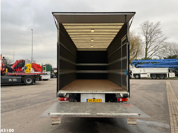 Camión caja cerrada DAF FA LF 210 Euro 6 with DHollandia taillift: foto 4