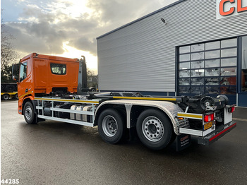 Camión multibasculante DAF FAN XD 450 Euro 6 VDL 21 Ton Schuif-knik haakarmsysteem: foto 2 Camión multibasculante DAF FAN XD 450 Euro 6 VDL 21 Ton Schuif-knik haakarmsysteem: foto 2