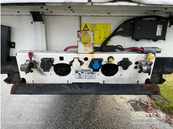 Semirremolque isotérmico KRONE Reefer Standard Taillift: foto 4 Semirremolque isotérmico KRONE Reefer Standard Taillift: foto 4