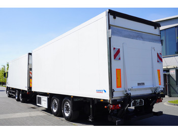 Camión frigorífico VOLVO FH 440 E5 6×2 Schmitz Refrigerator – pass-through Set 38 pallets: foto 4 Camión frigorífico VOLVO FH 440 E5 6×2 Schmitz Refrigerator – pass-through Set 38 pallets: foto 4