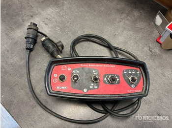 Segadora 2012 Kuhn FC883-FF Disc Mower: foto 3 Segadora 2012 Kuhn FC883-FF Disc Mower: foto 3