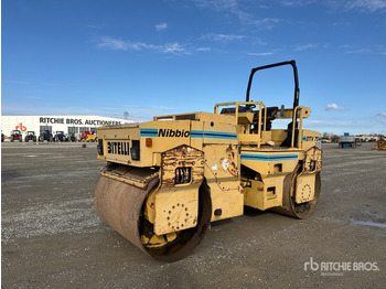 Apisonadora de asfalto BITELLI