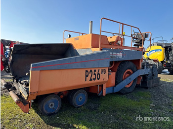 Pavimentadora de asfalto