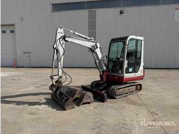 Miniexcavadora TAKEUCHI TB125