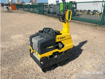 Mini compactadora BOMAG