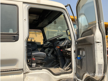 Bomba de hormigón 1999 Isuzu 6x4 Concrete Pump Truck: foto 3 Bomba de hormigón 1999 Isuzu 6x4 Concrete Pump Truck: foto 3