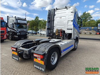 Cabeza tractora Volvo FH460 4x2 Globetrotter Euro6 - WF/Kiep Hydrauliek - Dubbele Tanks: foto 3 Cabeza tractora Volvo FH460 4x2 Globetrotter Euro6 - WF/Kiep Hydrauliek - Dubbele Tanks: foto 3