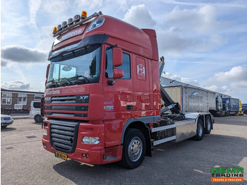 Camión multibasculante DAF XF 105 460