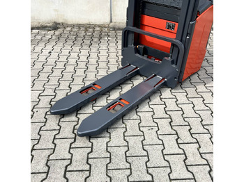 Apilador Linde L16 (372): foto 4 Apilador Linde L16 (372): foto 4