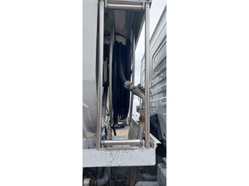 Camión cisterna MERCEDES: foto 2