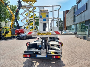 Camión con plataforma elevadora Palfinger P 240 AXE: foto 4