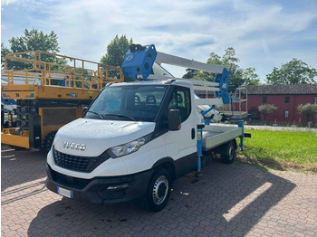 Camión con plataforma elevadora SOCAGE