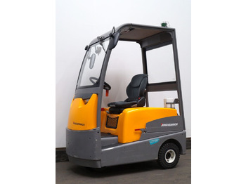 Remolcadora JUNGHEINRICH