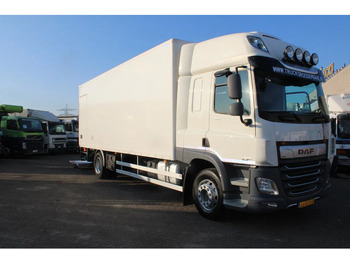 Camión caja cerrada DAF CF 260 + EURO 6 + LIFT: foto 3