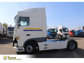 Cabeza tractora DAF XF 106 460
