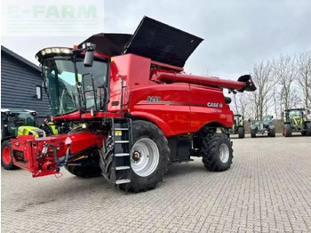 Cosechadora de granos Case-IH axial flow 8250: foto 3